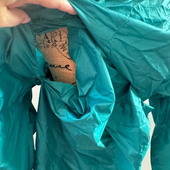 Vintage Lady Footlocker wind suit. - Picture 7 of 12